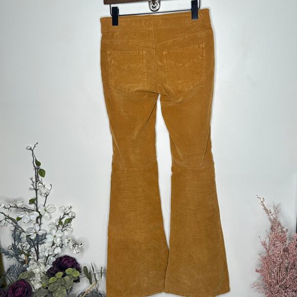 FREE PEOPLE We The Free Pull On Corduroy Flare Pant Hayloft Yellow Sz 27 {S19} - Picture 3 of 5